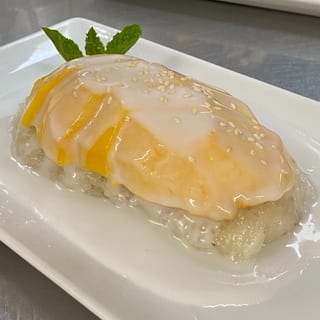 Sweet Mango Sticky Rice